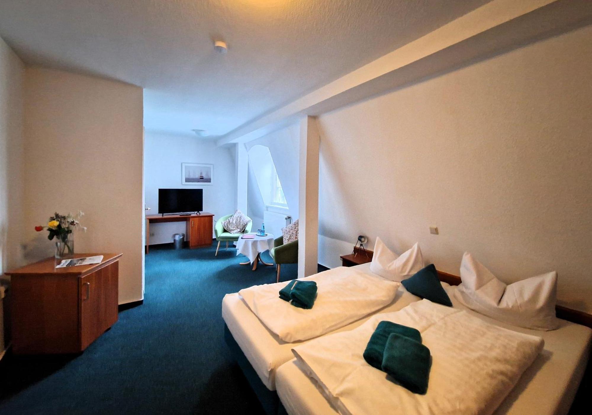 Hotel Fahrhaus Niederkleveez Bosdorf  Luaran gambar