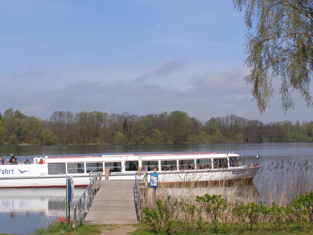 Hotel Fahrhaus Niederkleveez Bosdorf  Luaran gambar